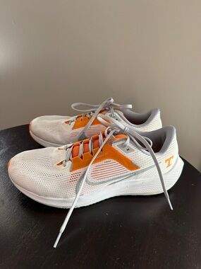 Nike Men's White and Orange Tennessee Pegasus 40